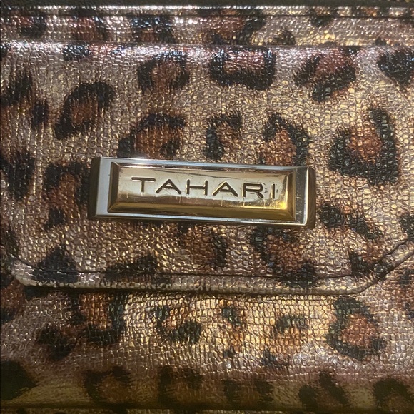 TAHARI Cheetah Print Zip Around Wallet with Credit Card Holder - Black/Gold - Picture 2 of 10